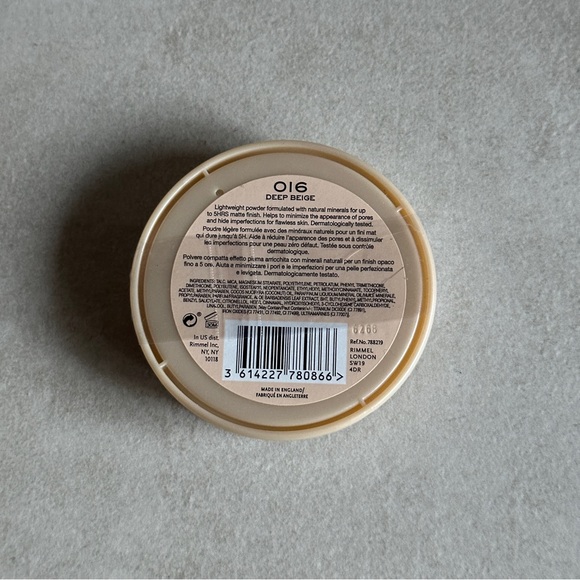 Rimmel London Stay Matte Pressed Powder - 016 Deep Beige - Picture 2 of 2